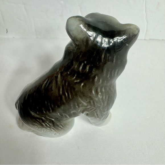 Vintage derpy ceramic bear. Made in Japan. Has some paint loss on face - Picture 4 of 10